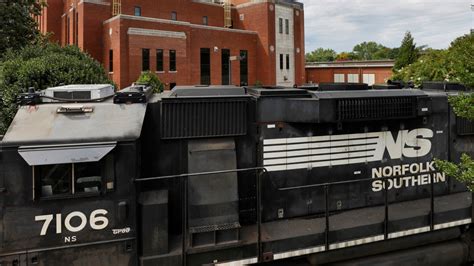 Norfolk Southern Train Cars Derail In Springfield Ohio