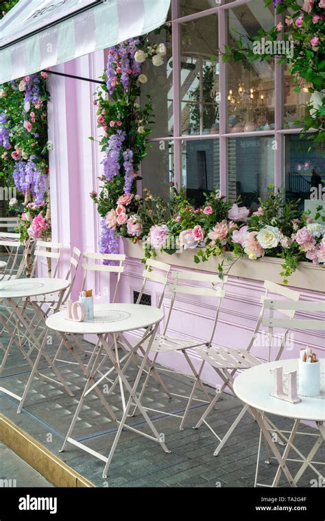 Peggy Porschen Cake Shop Exterior Belgravia London England Stock