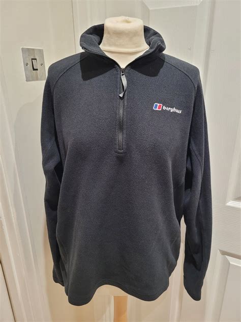 Berghaus black quarter zip - Gem