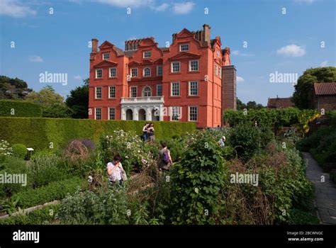 Queens Gardens Historic Royal Palaces Kew Palace Royal Botanical