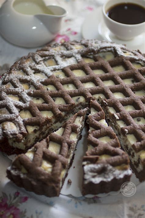 Crostata Al Cacao Con Crema Di Ricotta E Gocce Di Cioccolato