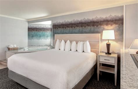 Hallmark Resort Newport (Newport, OR) - Resort Reviews ...