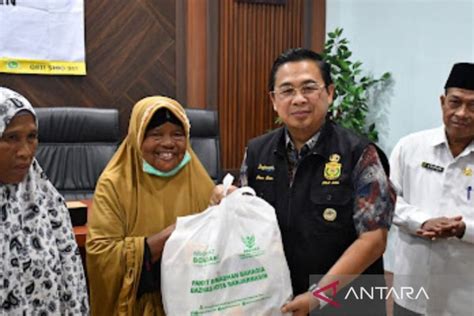 Pemkot Banjarmasin Distribusikan Paket Ramadhan Bahagia Ke Dhuafa