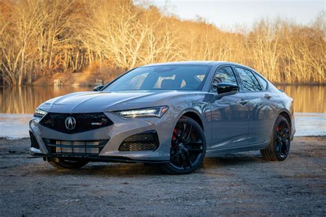 Acura Tlx Vs Subaru Legacy Cargurusca