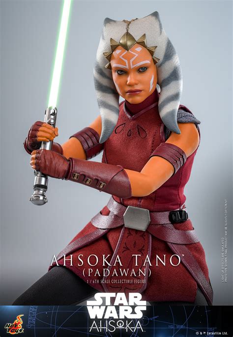 Star Wars Ahsoka Hot Toys Ahsoka Tano Padawan Figure The Toyark News