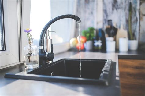 How to Clean a Black Composite Sink: 5 Steps | House Grail