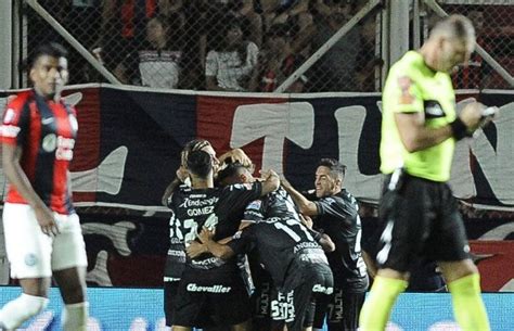 San Lorenzo Sufrió Otra Dura Derrota Ante Argentinos Y Quedó último Diario Panorama