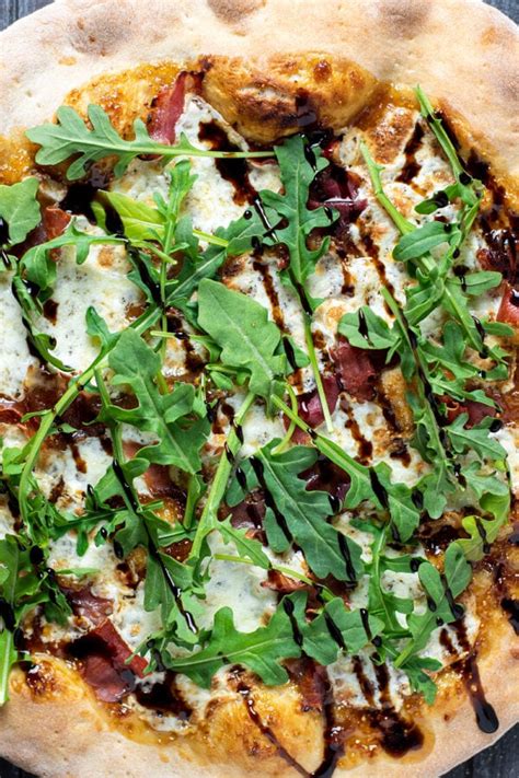 Fig Pizza With Prosciutto Balsamic Arugula Kitchen Swagger