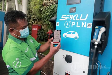 Pln Luncurkan Aplikasi Charge In Bagi Pengguna Kendaraan Listrik Foto