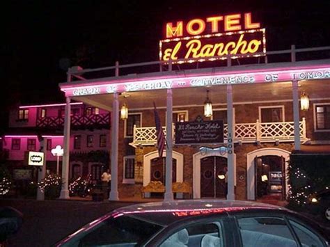 El Rancho Hotel - Places 2 Explore