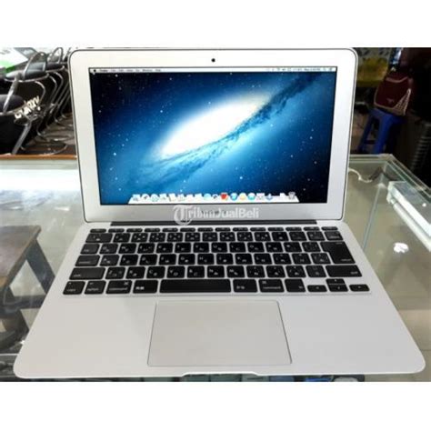 Laptop MacBook Air 11diinch A1370 Core I5 1 6GHz RAM 4GB SSD 128GB