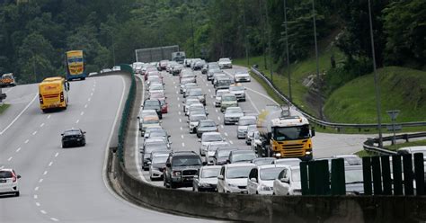 Projek Lebar Lebuhraya Kl Karak Mula Tahun Ini Mb Pahang Berita Harian