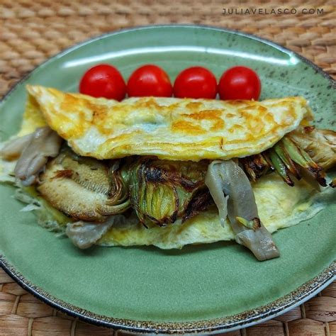 Tortilla Rellena De Setas Y Alcachofas Julia Velasco