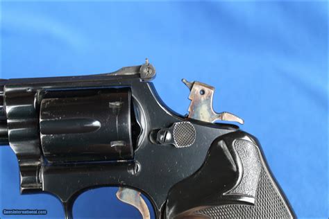 Smith And Wesson Model 19 357 Combat Magnum 2 5 Inch Barrel