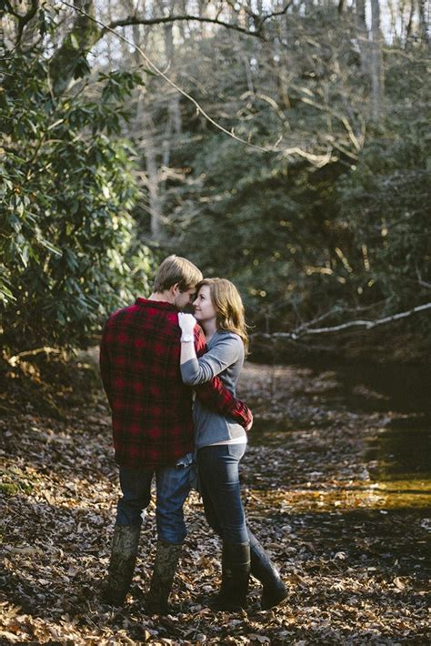 Photo Fridays A Romantic Fall Forest Engagement Glamour And Grace