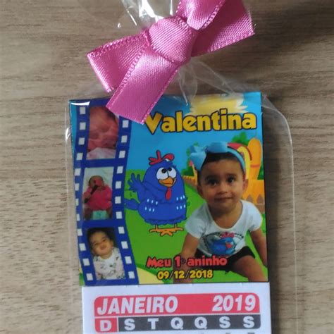 Mini Calendário de Geladeira 2024 Galinha Pintadinha Menina