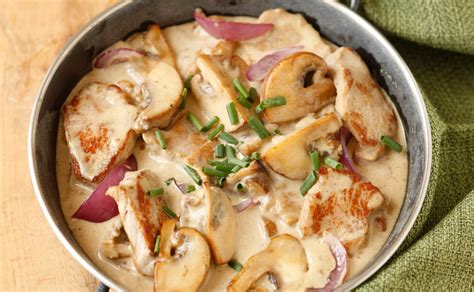 Schnelles Kalbsgeschnetzeltes Mit Champignons Rezept GUSTO AT