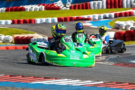 Milhas De Kart Karts Aceleram Em Primeiro Treino No Kart Dromo