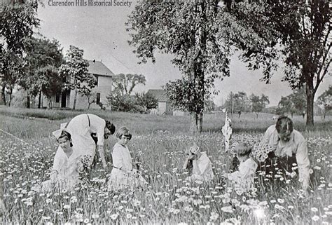 Clarendon Hills Historical Society