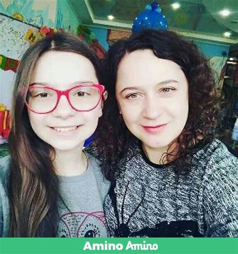Соня с мамой. Они такие красивые | Wiki | 🌸Фанаты Непеты🌸 Amino
