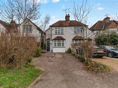 3 Bed Semi Detached House For Sale In Rickmansworth Road Pinner Ha5