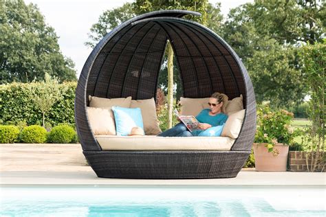 Maze Rattan Lotus Daybed Brown The Clearance Zone