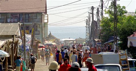 O Turist A Pl Tit De Lei N Cherhanaua De La Vama Veche Dup Ce A