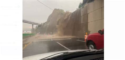 Lluvia Deja Afectaciones En Carretera Toluca Naucalpan La Jornada