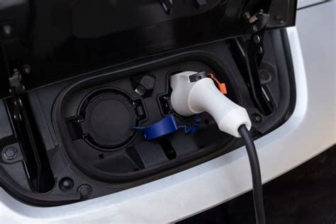 Novo lançamento promete acabar grande problema dos carros elétricos