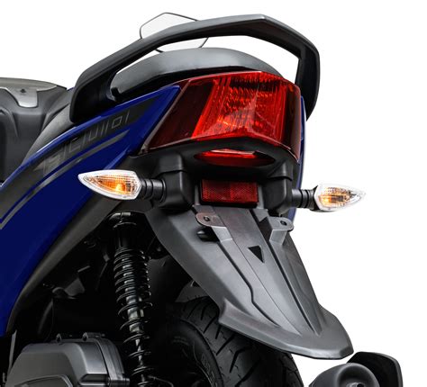 Yamaha Apresenta Um Novo Scooter O Fluo Abs