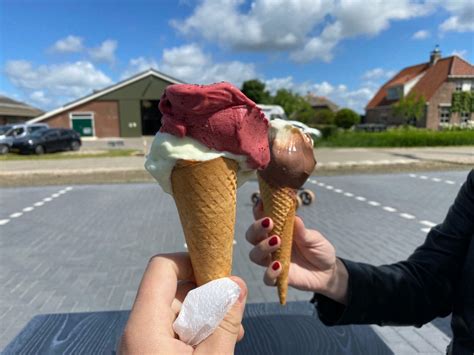 Genieten Van Ambachtelijk Ijs Ijsboerderij De Koehoorn