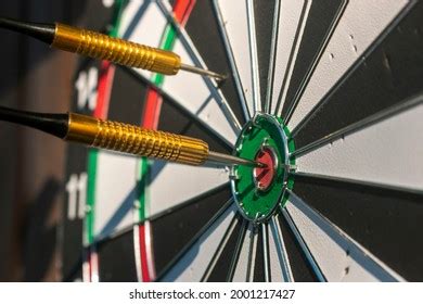 Image Dart Bullseye Stock Photo 2001217427 | Shutterstock