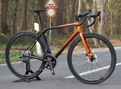 Giant TCR Advanced Pro 0 Disc 2022 S TEC Sports