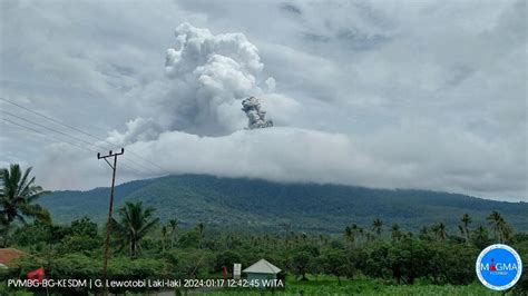 Pvmbg Turunkan Status Gunung Lewotobi Laki Laki Dari Awas Jadi Siaga