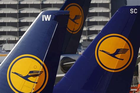 Lufthansa Cancels Hundreds Of Flights As Pilots Go On 24 Hour Strike