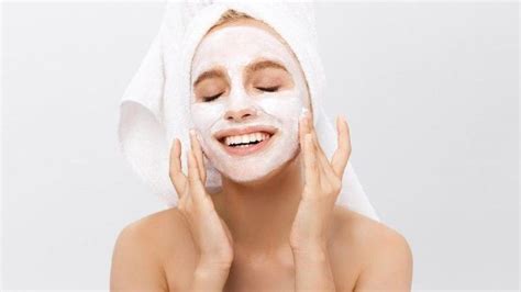 Makyaj öncesi Doğal Maske Tarifi… özcü Gazetesi Facial Masks