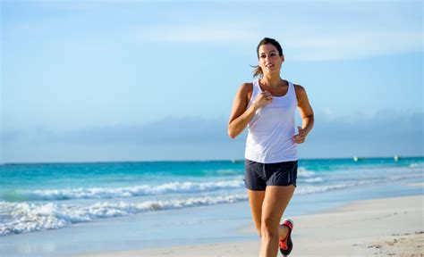 Seven Incredible Benefits Of Beach Running Fit People