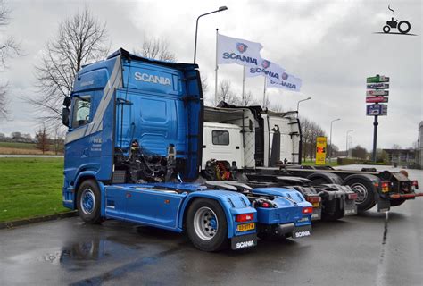 Foto Scania 500S Van Over Transport Over Transport TruckFan