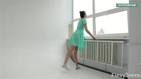 Alla Sinichka Being Sexy While Dressed Porn Videos