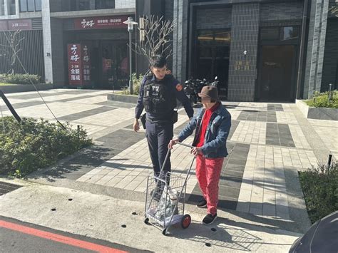 8旬老婦獨自外出不支倒地 暖警攙扶送返家