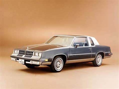 Oldsmobile Cutlass Supreme - 1982 | Oldsmobile, Oldsmobile cutlass ...