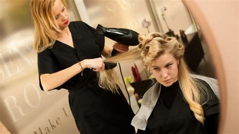 Devenir Coiffeur Visagiste Professionnel Ce Quil Faut Savoir