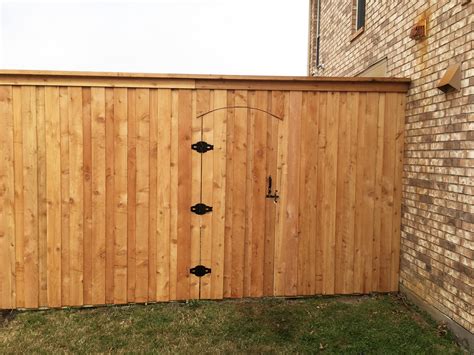 Awesome 8 Foot Board On Board Cedar Fence In Frisco Frisco Fence Llc