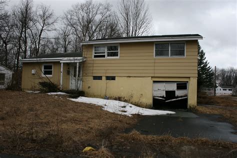 Trash Photo Story 208 Griffiss Air Force Base Housing Rom Flickr