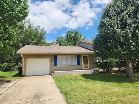 Sw Fairlawn Rd Topeka Ks Zillow