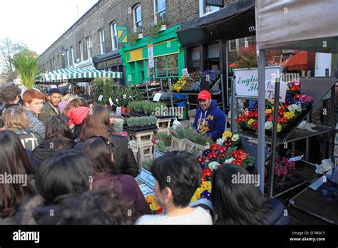 united kingdom east london columbia road sunday flower market Stock ...