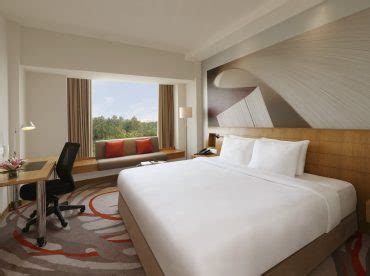 Rooms & Suites - Novotel Hyderabad CC - 5-star hotel