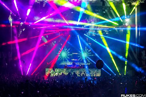 Basslights In Miami Featuring Bassnectar And Pretty Lights Edm Event