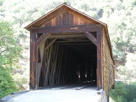 Bridgeport Covered Bridge (Grass Valley, 1862) | Structurae