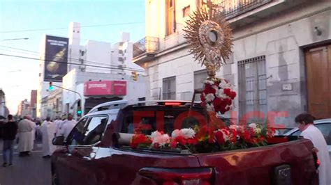 Con gran presencia de feligreses se celebró el Corpus Christi en